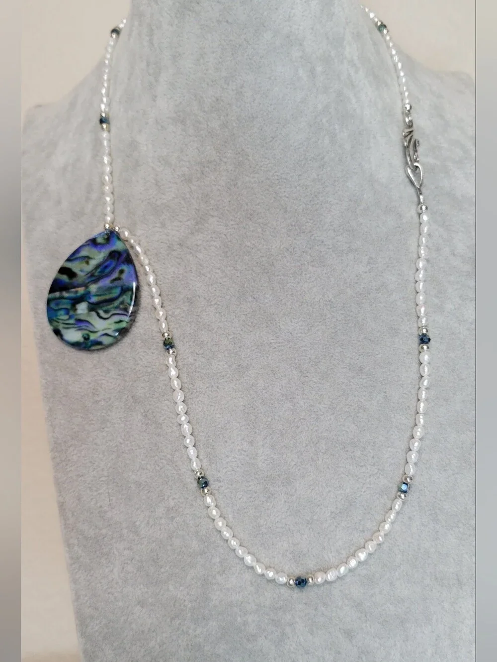 Stunning Artisan Abalone Shell Teardrop Pendant Freshwater Rice Pearl Necklace